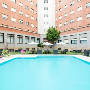 Apartman Residencia Universitaria Resa Diagonal, Barcelona