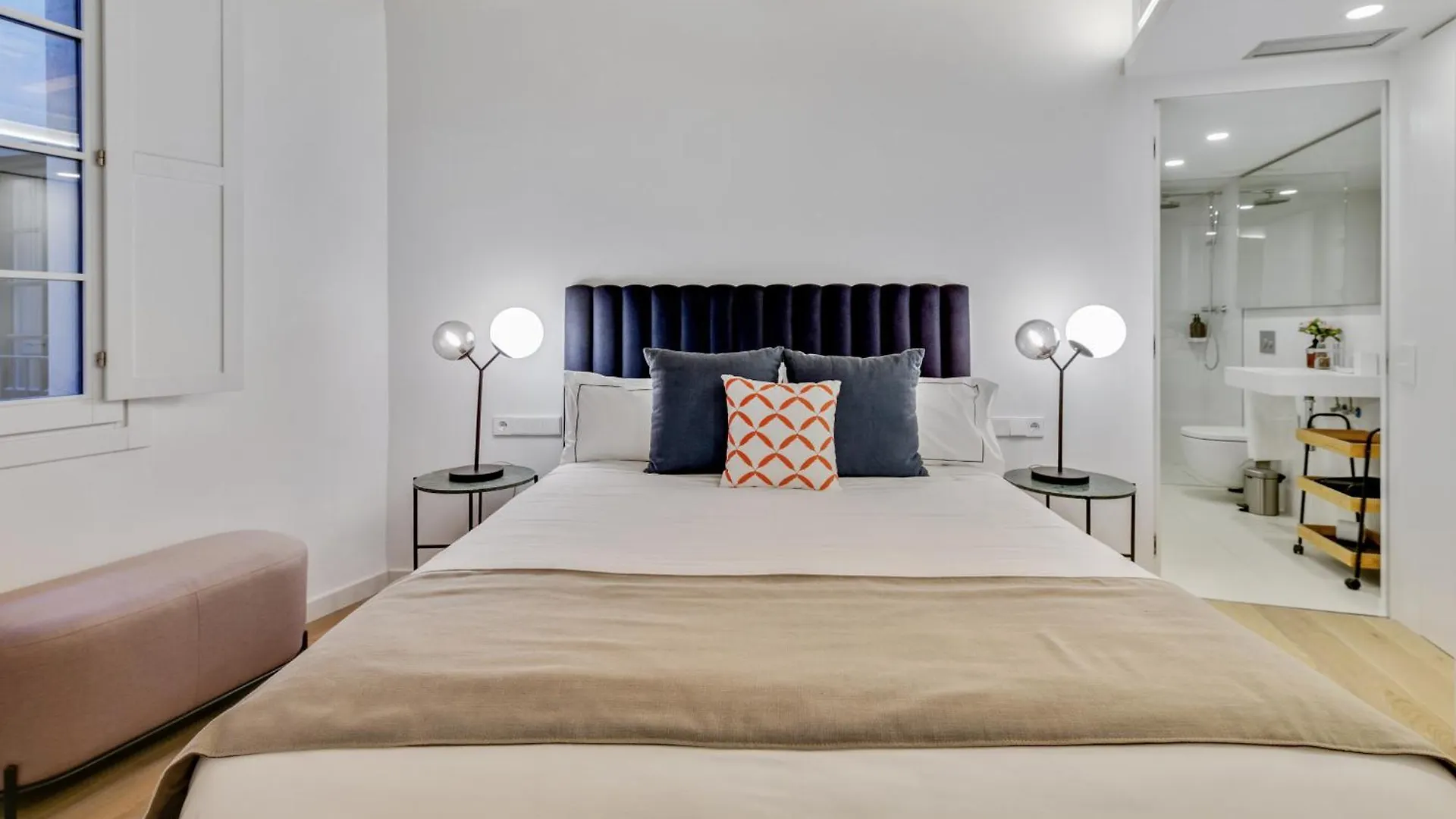 Caterina Correos Apartment Barcelona Spain