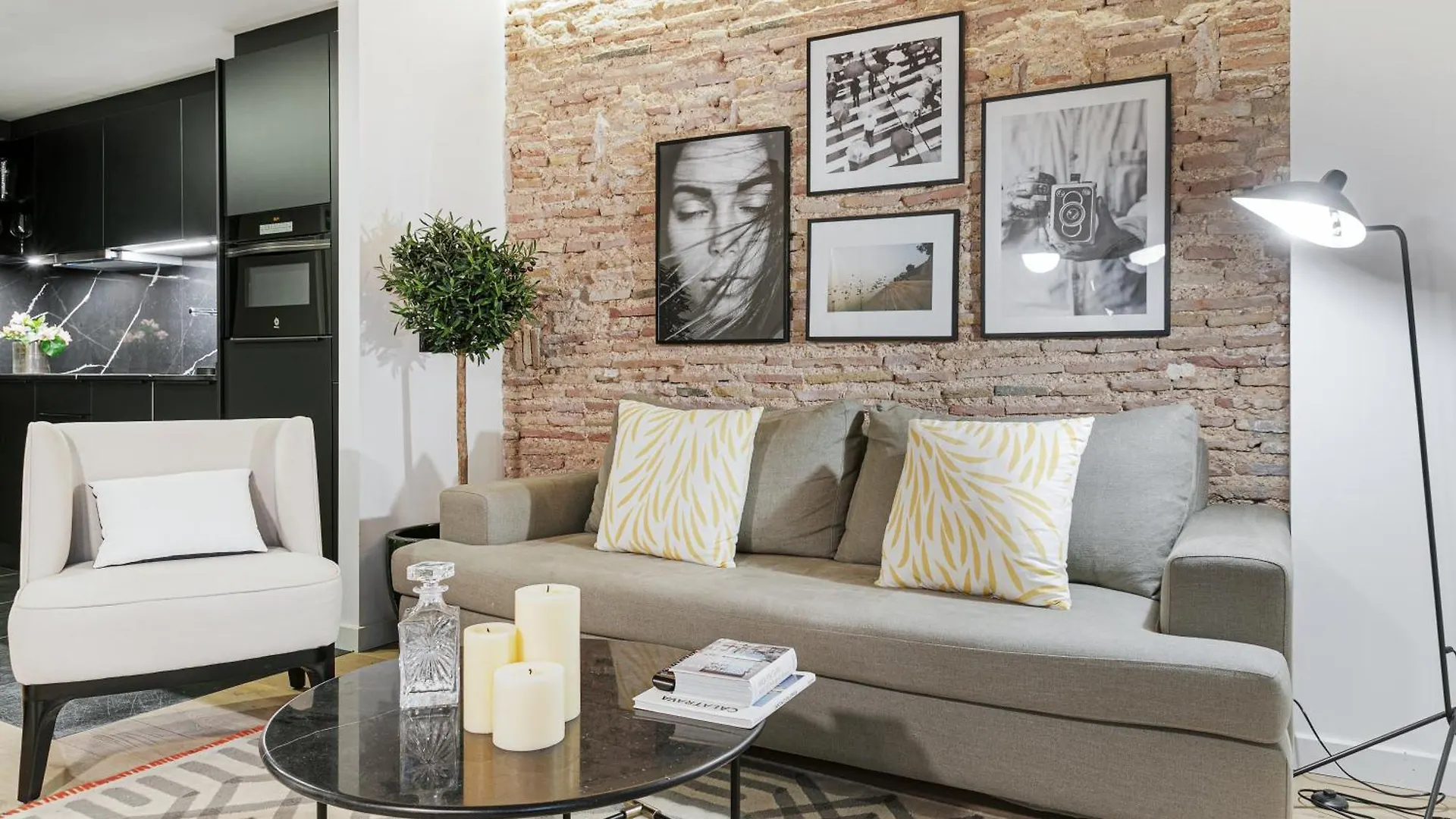 Caterina Correos Apartment Barcelona