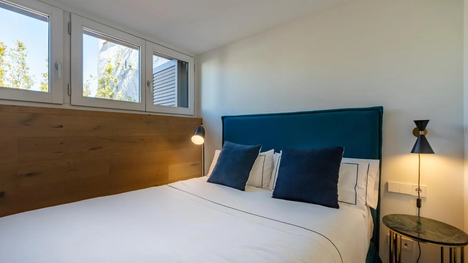 Caterina Correos Apartment Barcelona