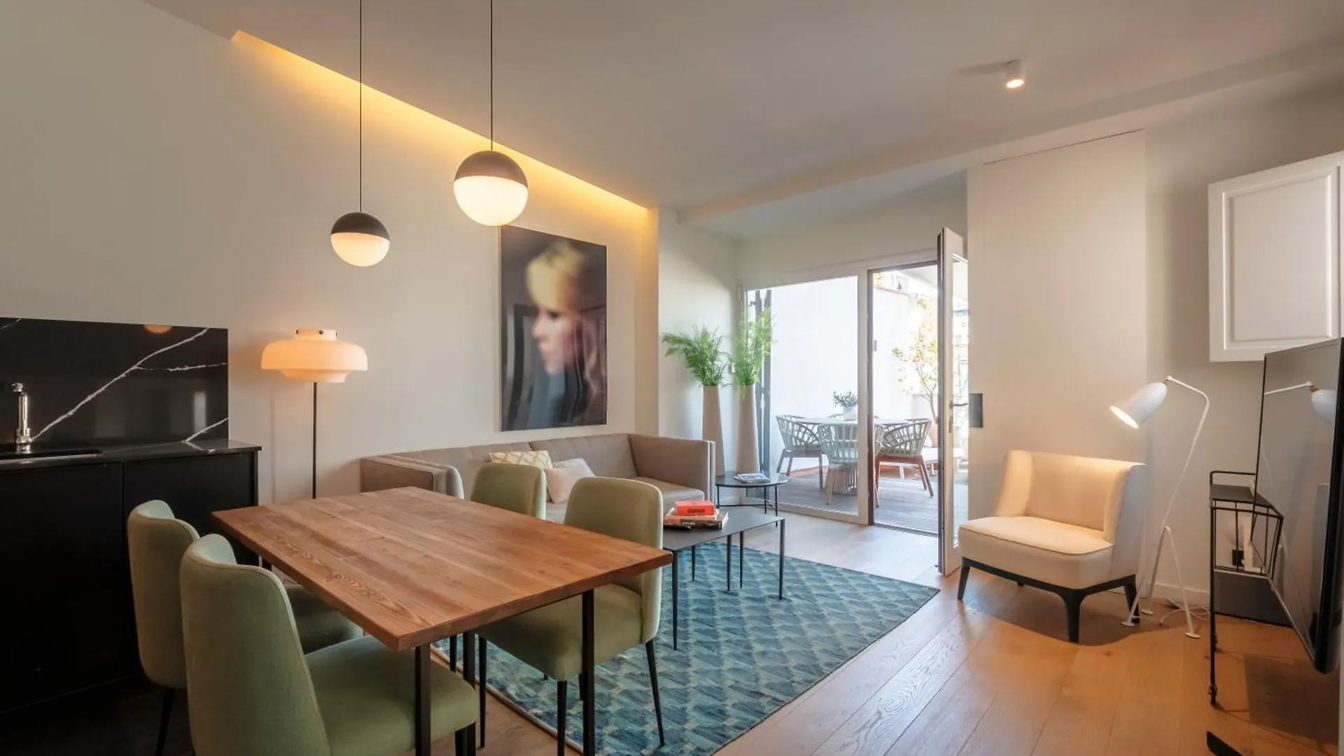 Caterina Correos Apartment Barcelona