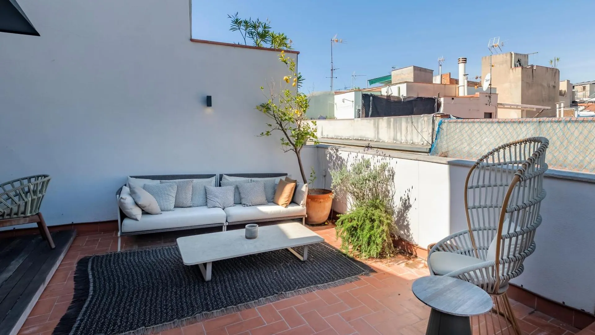 Caterina Correos Apartment Barcelona Spain