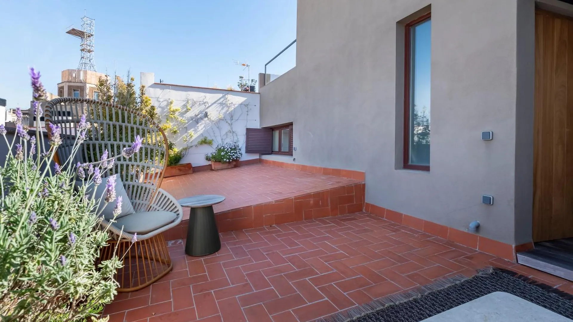 Caterina Correos Apartment Barcelona Spain