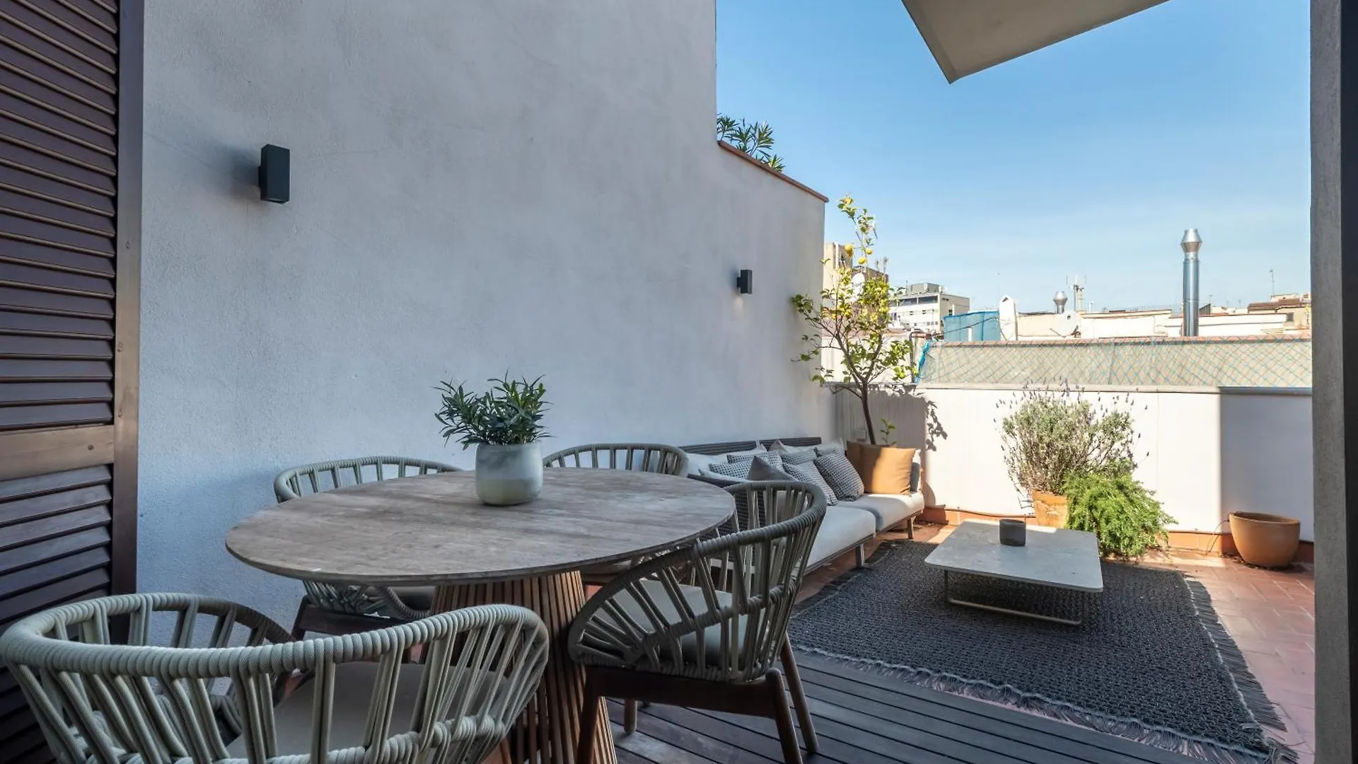Caterina Correos Apartment Barcelona